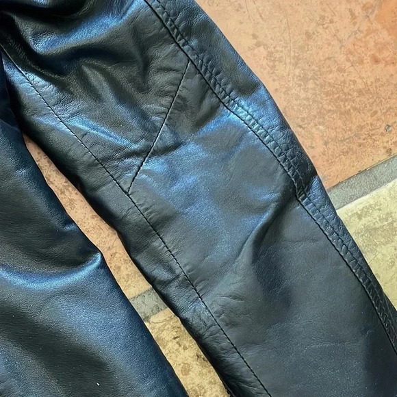 Studded Vintage Distressed Black Leather Jacket Women's Small - Picture 13 of 14